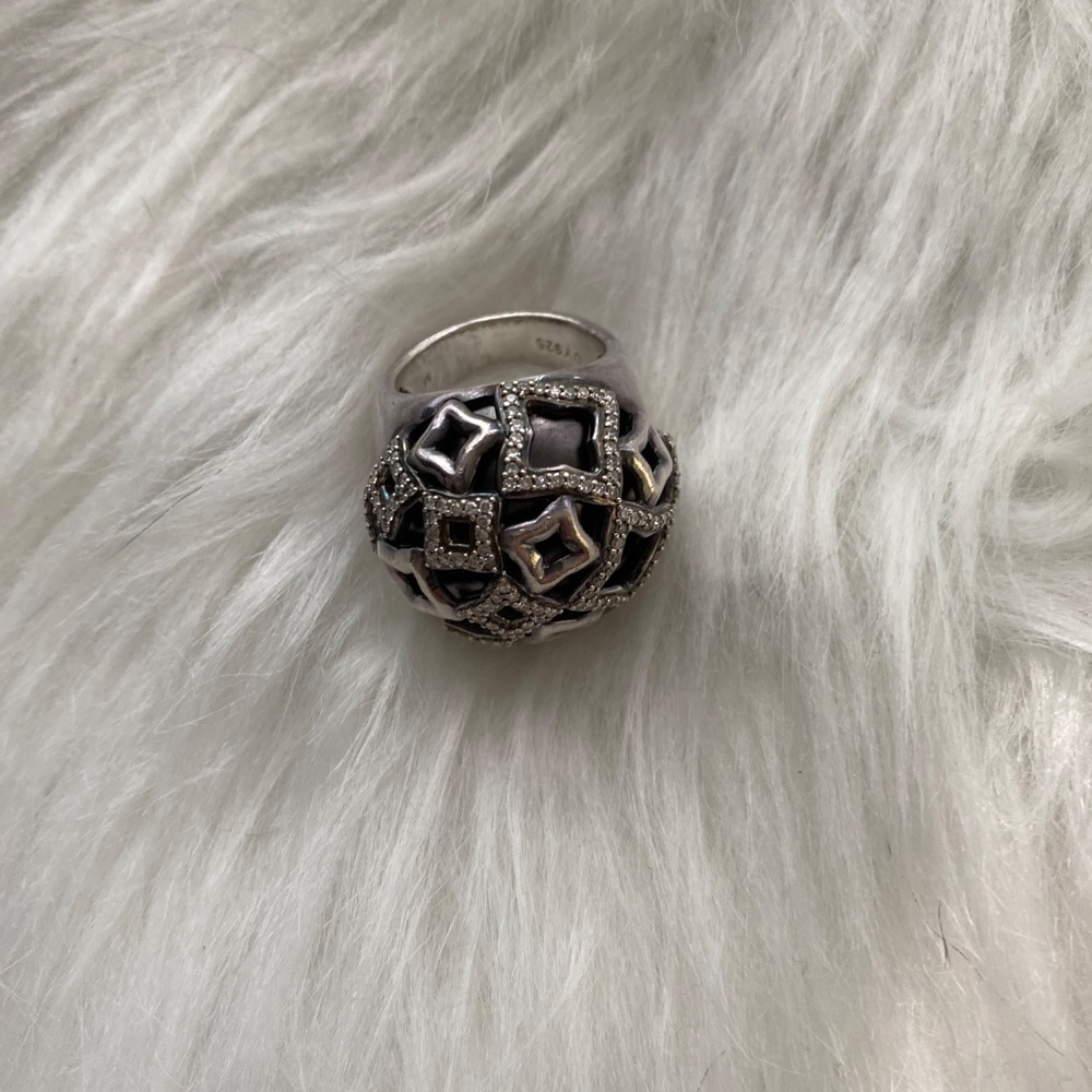 Ring - Picture 3 of 5